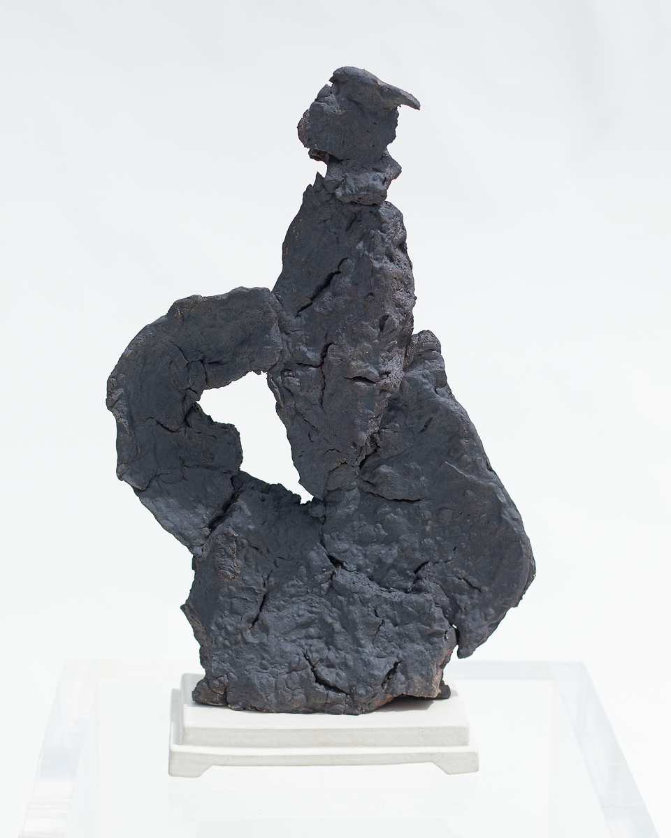 volcanic viewing stone #3: contemplative rest